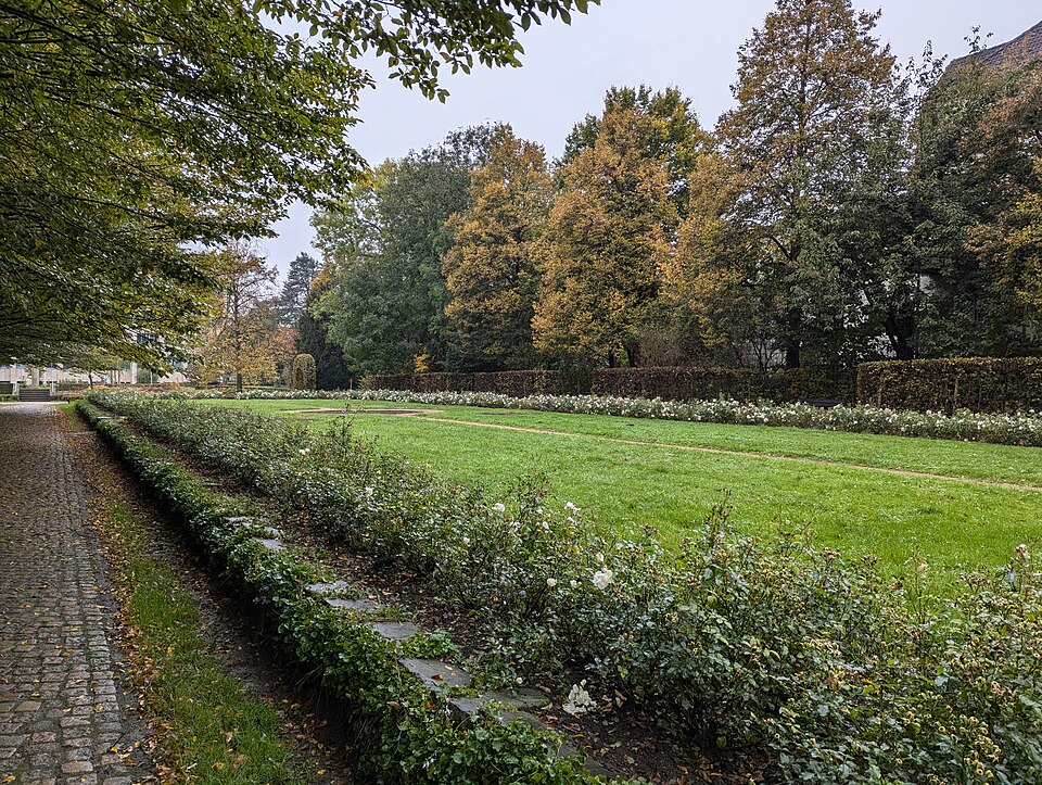 Aawiesenpark Blumenbeet