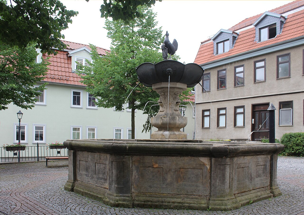Ilmenau der Hennebrunnen