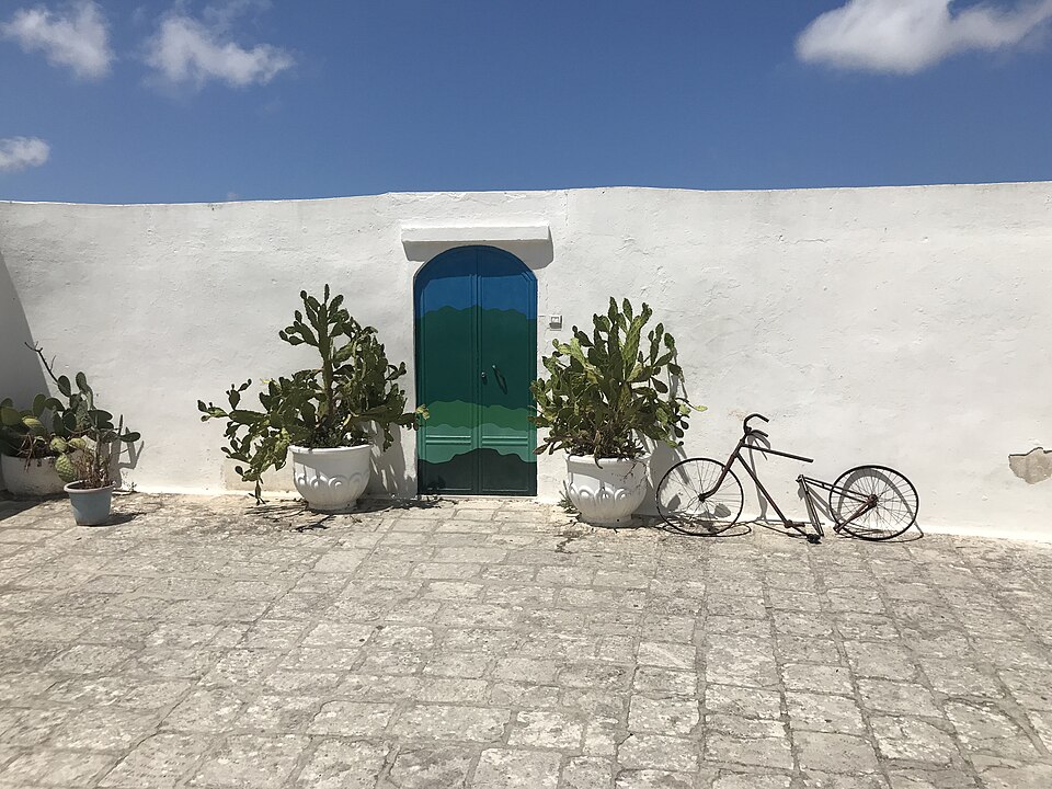 Italia Ostuni door